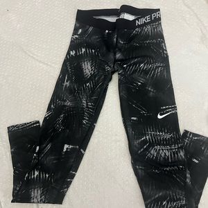 Nike Pro leggings